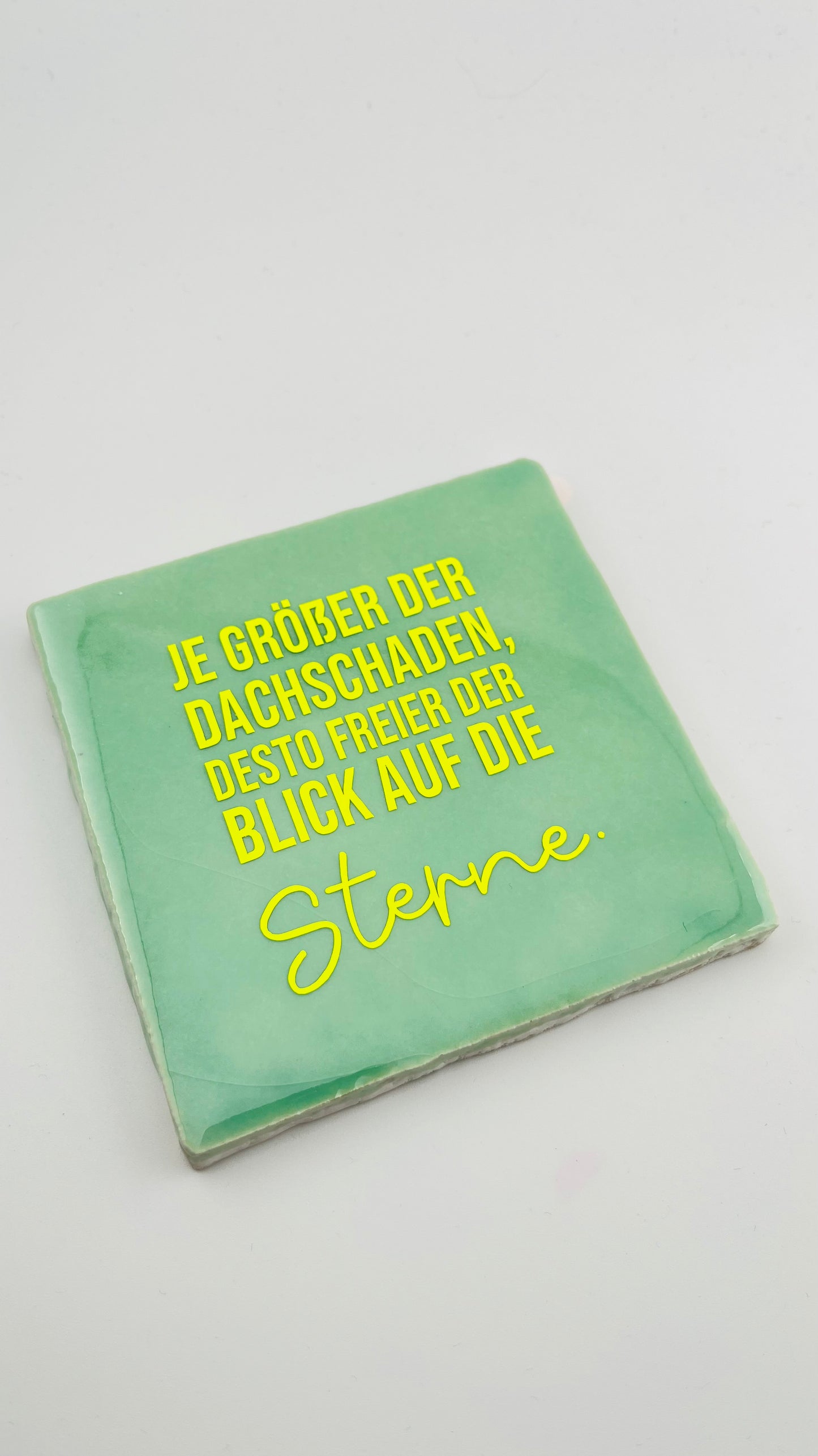 JE GRÖSSER DER DACHSCHADEN, DESTO FREIER DER BLICK AUF DIE STERNE