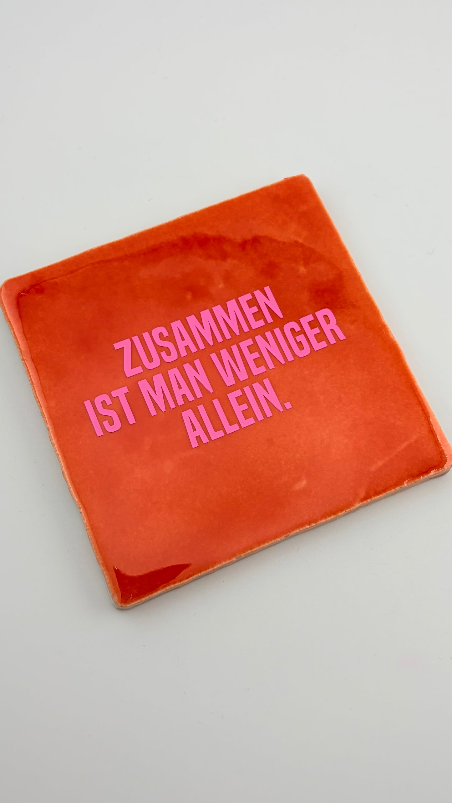 ZUSAMMEN IST MAN WENIGER ALLEIN