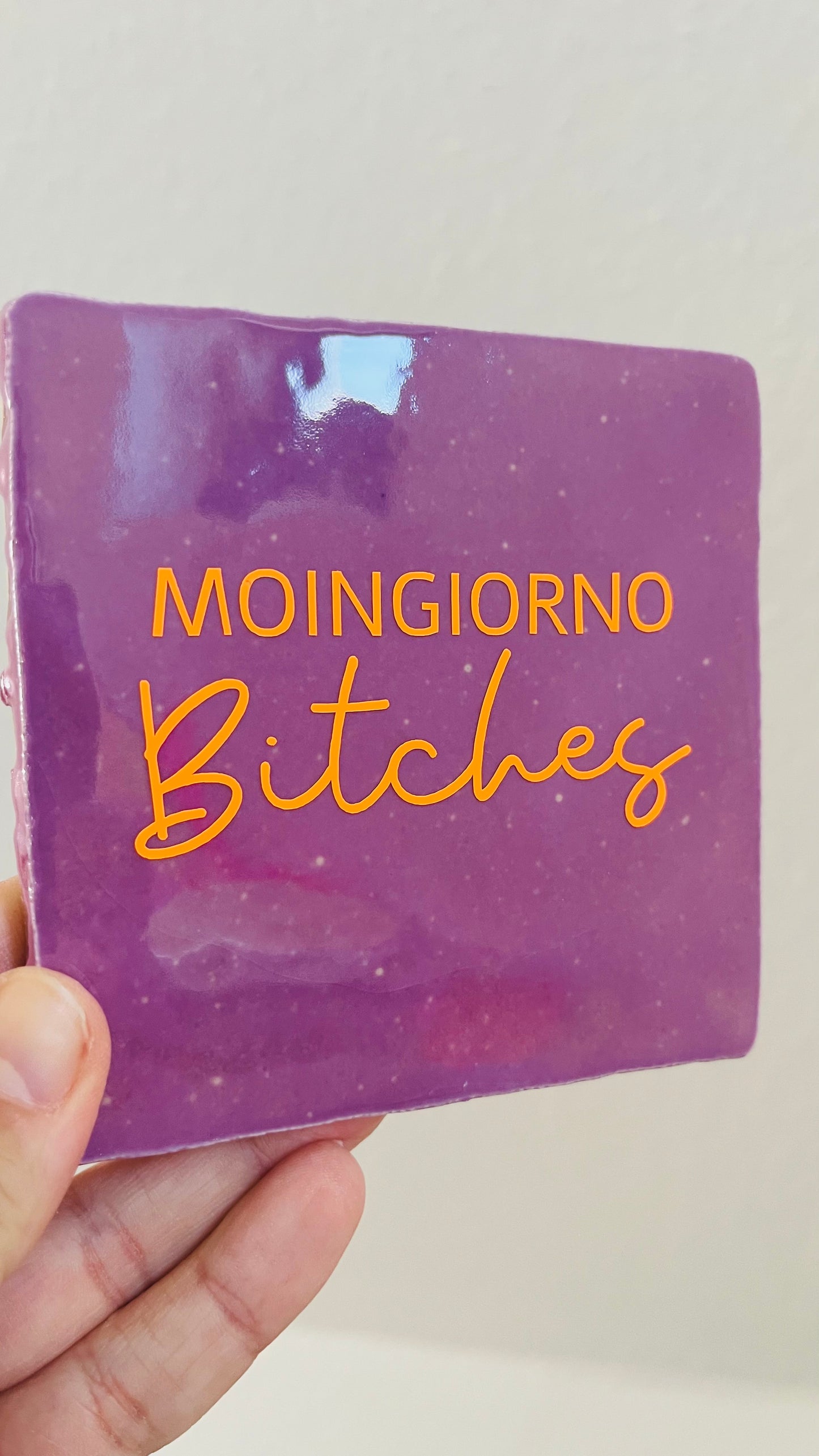 MOINGIORNO BITCHES