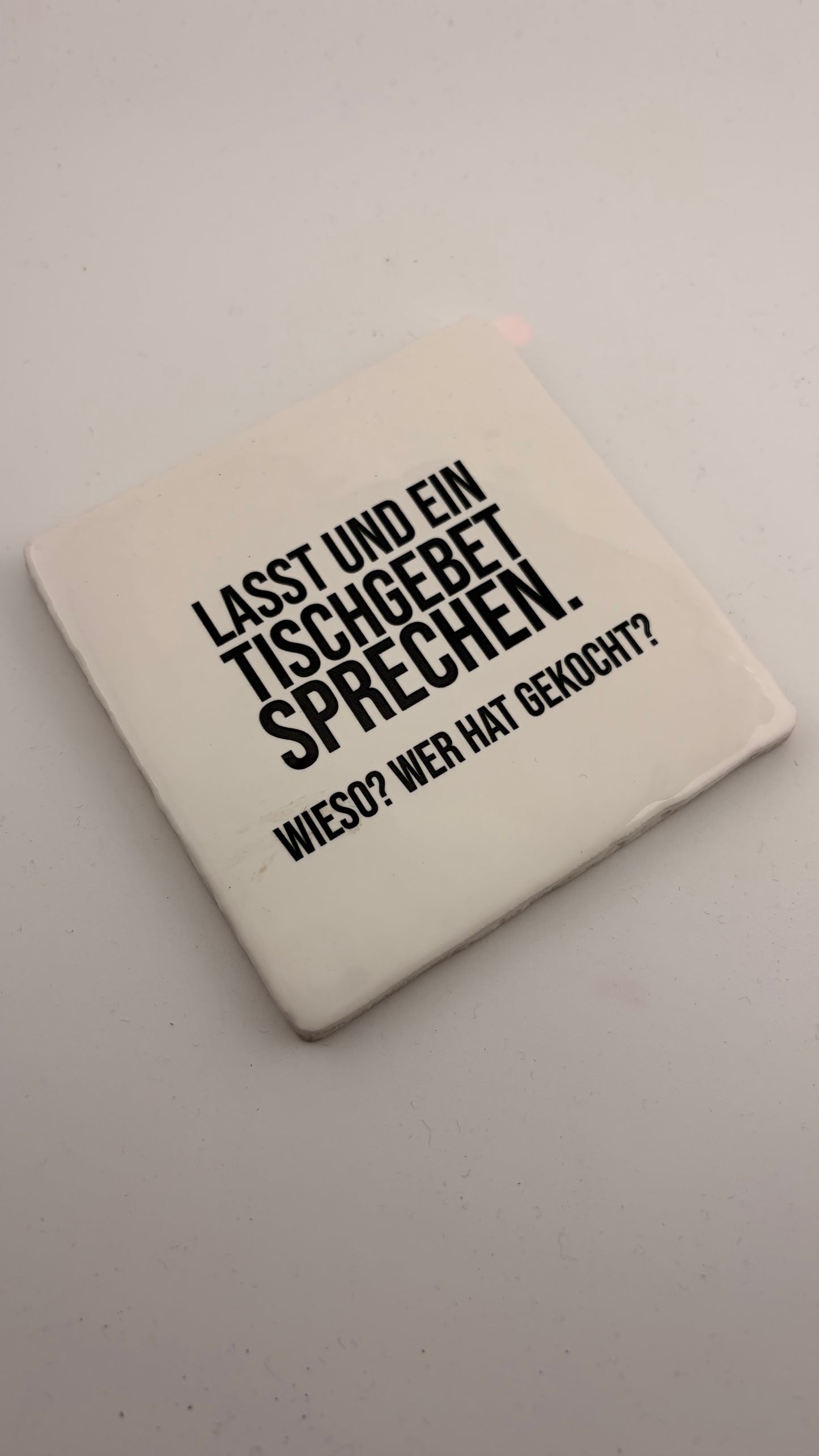 LASST UNS EIN TISCHGEBET SPRECHEN