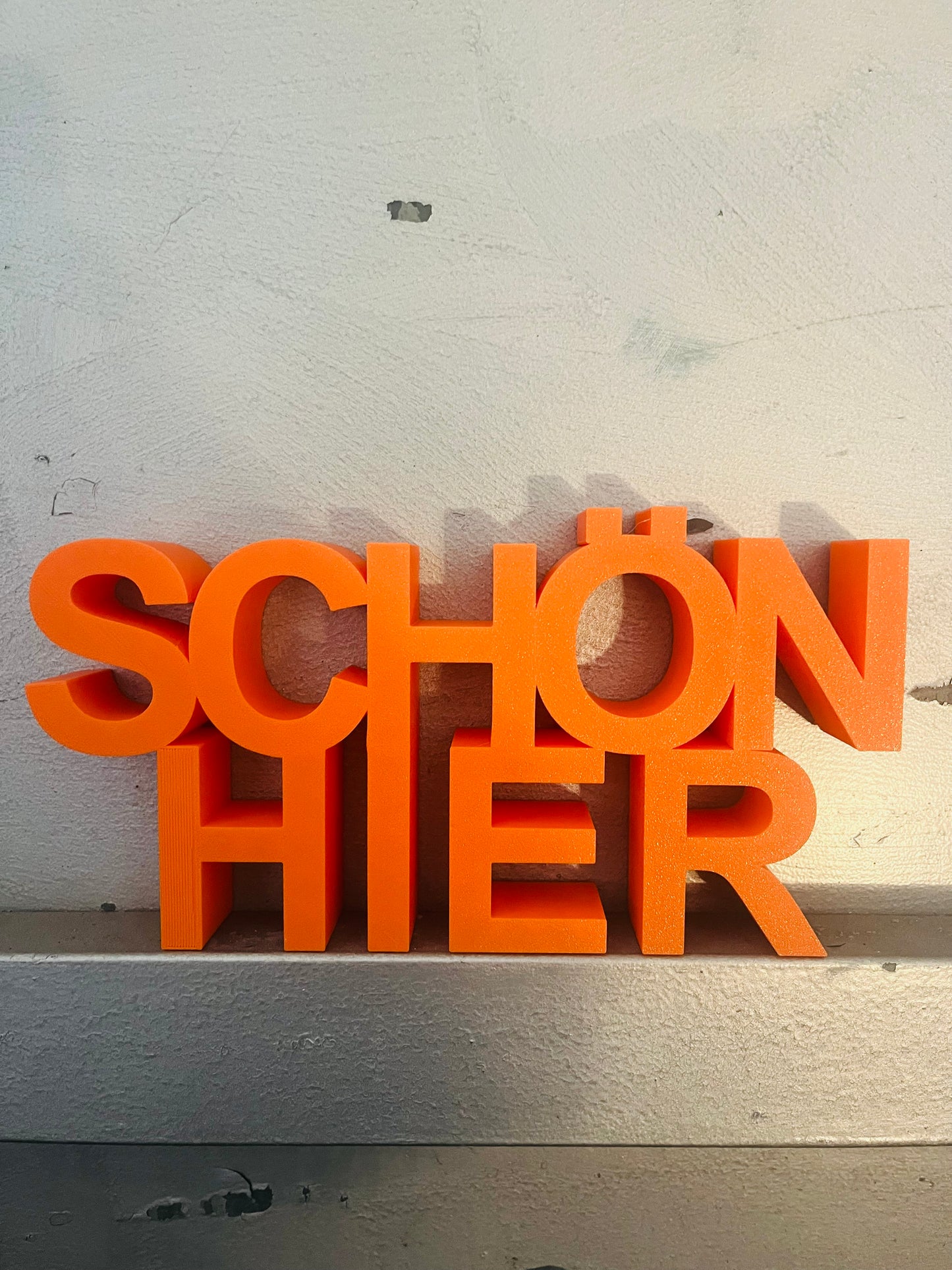SCHÖN HIER