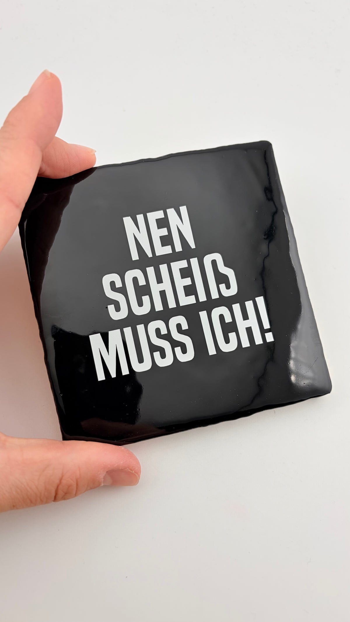 NEN SCHEIß MUSS ICH