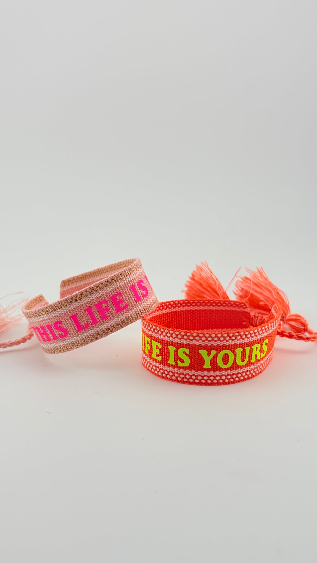 Armband: THIS LIFE IS YOURS